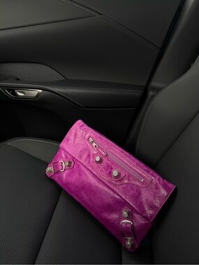 Vintage Balenciaga Giant 21 Envelope Clutch Cyclamen|Magenta Lambskin Authentic